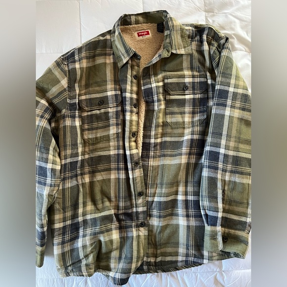 Wrangler Other - Mens Wrangler Flannel - Fleece Lined